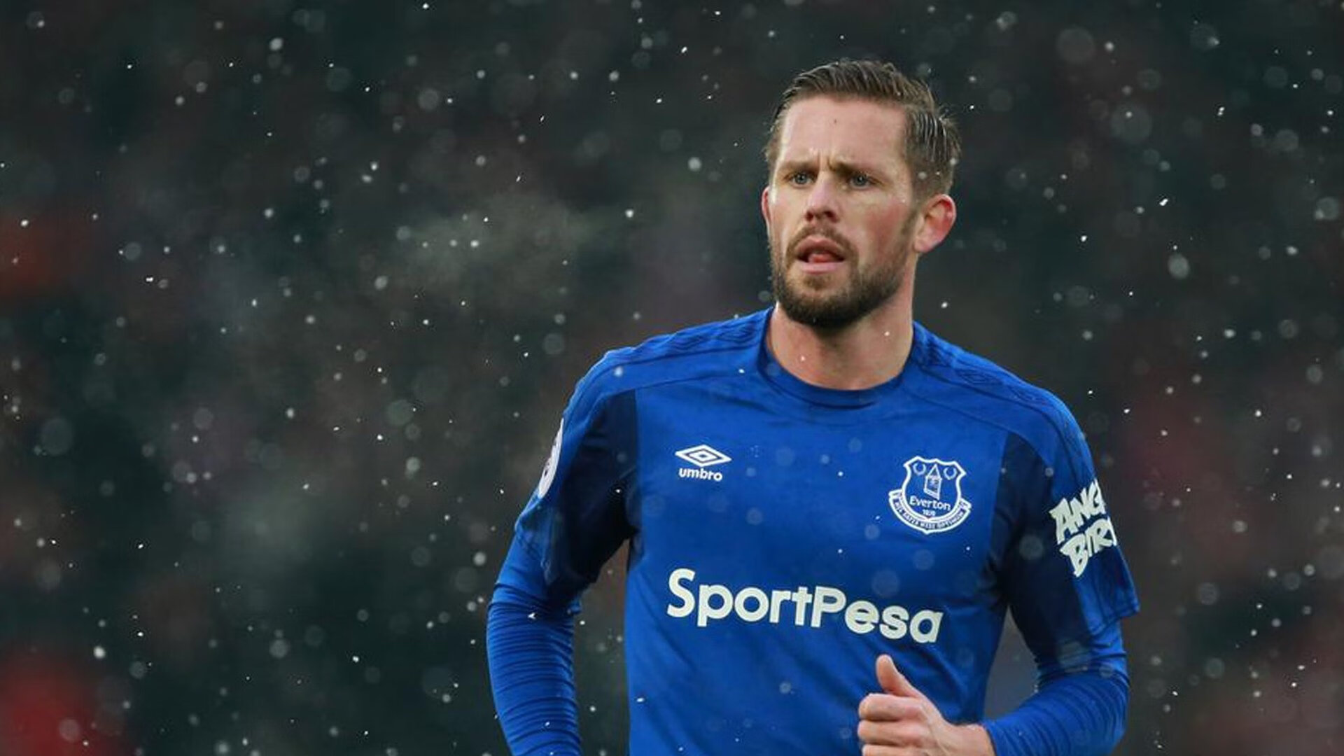 英超联赛中出现多次惊艳的上演逆转奇迹,“英超”