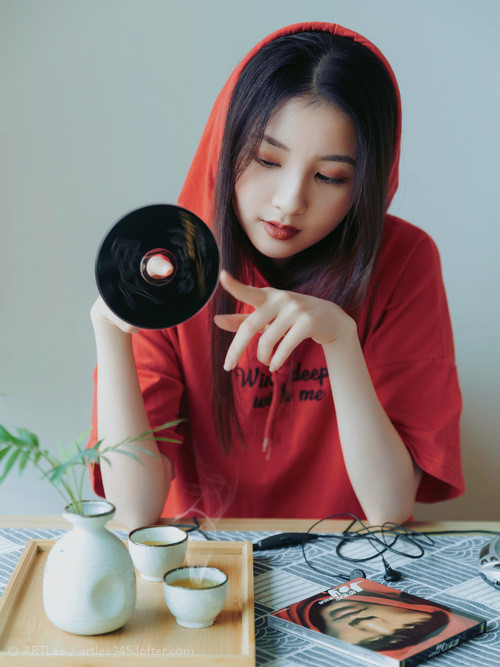 -中国男篮战胜伊朗 锁定晋级资格，中国男篮对战伊朗夺冠视频