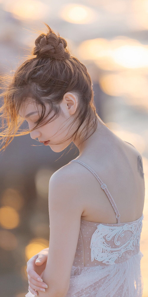 世俱杯官网-南特中路突破打破僵局控制场上节奏，南特城市